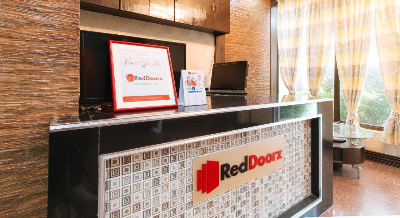 Reddoorz Plus At Canley Residential Pasig City Exterior foto
